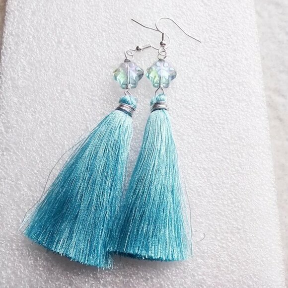 Unique Pawprint Paw Print Tassel Earrings! Cat Lovers Dog Lovers! Cat Lady! Pets - Picture 5 of 7